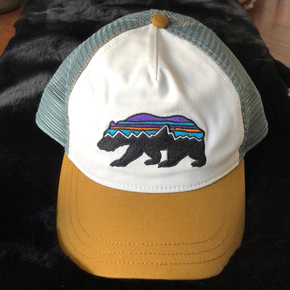 Patagonia Trucker Hat OS Slate Blue/Carhartt Tan Never Worn